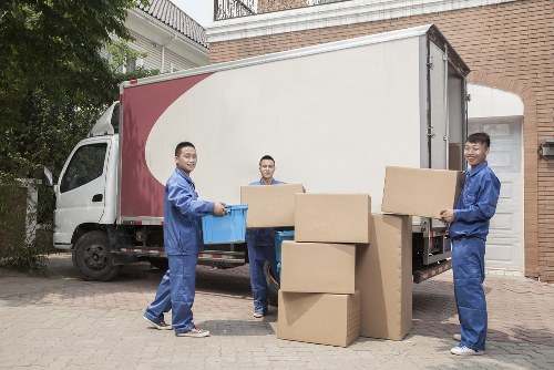 Moving truck service for Barnet home and office relocations