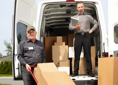 Removals van service in Barnet for local home moving